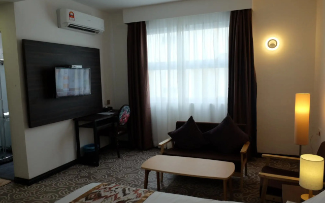 Natol Hotel