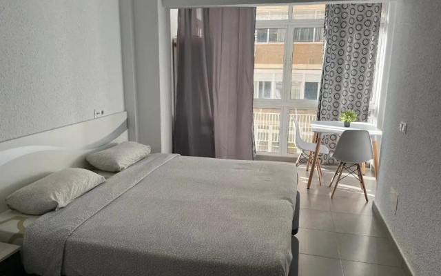 Apartamento Málaga Port *****