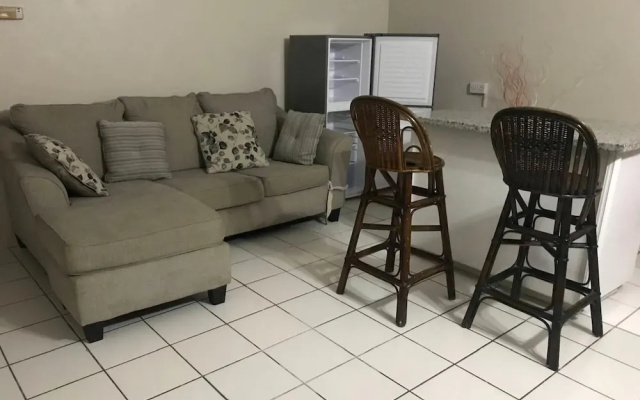 Bay Heights Escape
