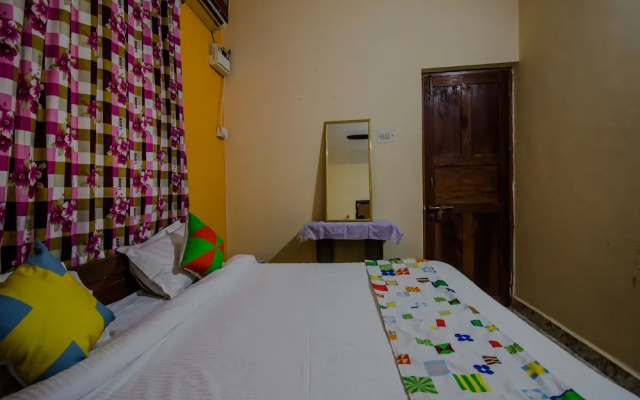 OYO 14063 Home 1BHK Near by Ashwem beach