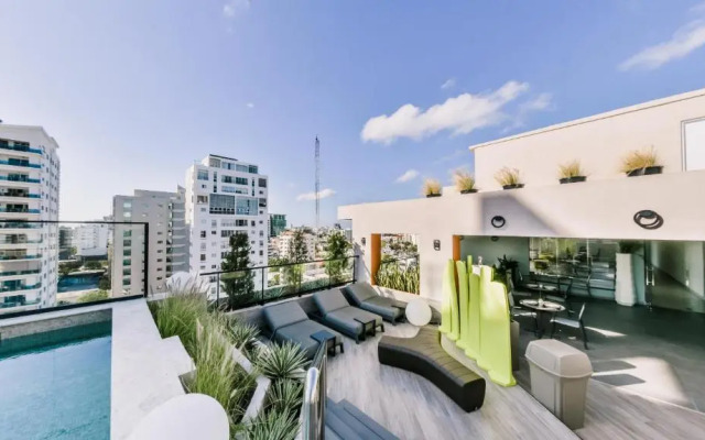 Fully Serviced Apartment at Regatta Living II - 302