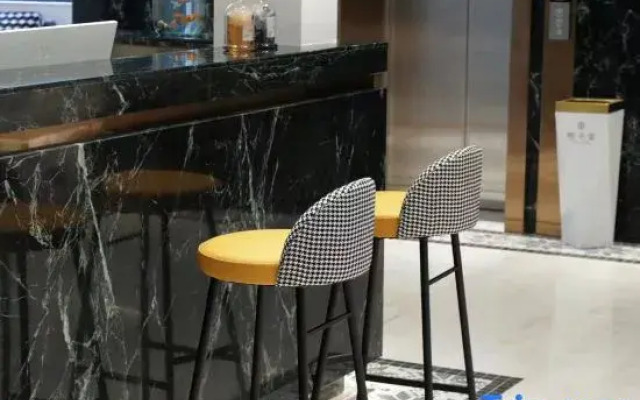 Xi Zi LI Urban Select Hotel(ZiGong Larten Park)