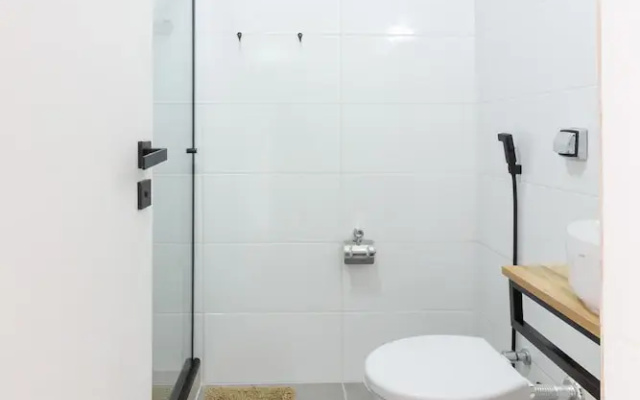 Comfort in the Heart of Rio Rb1701