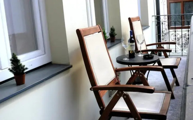 Flow Apartment