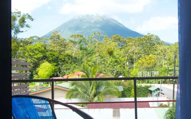 La Fortuna Lodge by Treebu Hotels