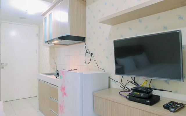 Modern Furnished Studio at Springlake Summarecon Bekasi Apartment
