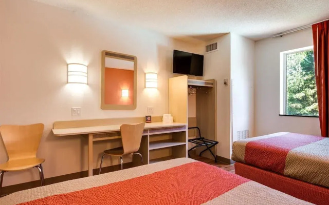 Ramada by Wyndham Lithia Springs Atlanta