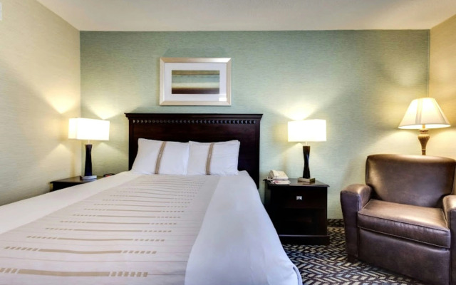Fireside Inn and Suites