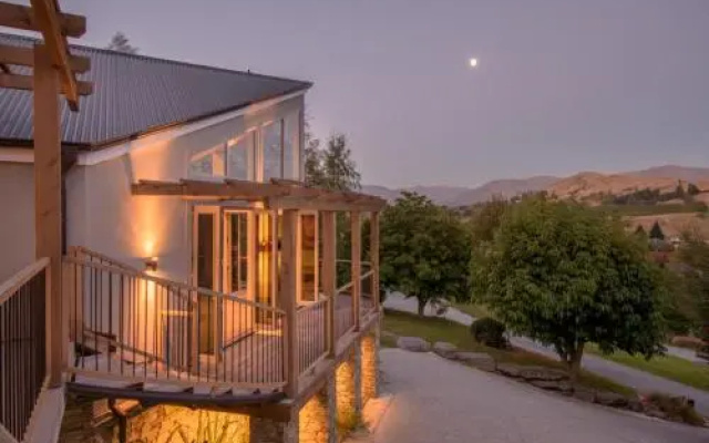 Pinnacle Villa