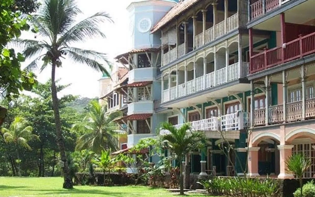 Kondominium Pantai Carita Utara