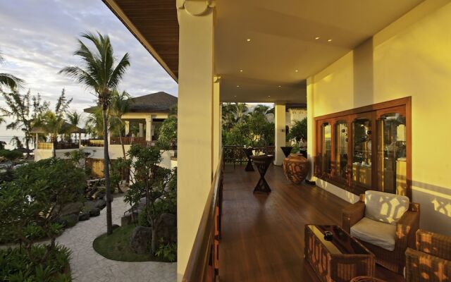 Отель Hilton Mauritius Resort & Spa вид на фасад