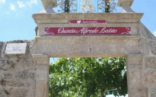 Serra da Estrela Seven Rooms 3 Suites Villa In s