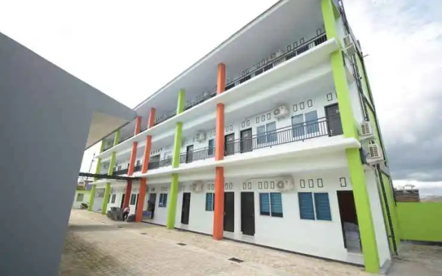 Hotel O near Mall Boemi Kedaton formerly Hotel Lima Residence