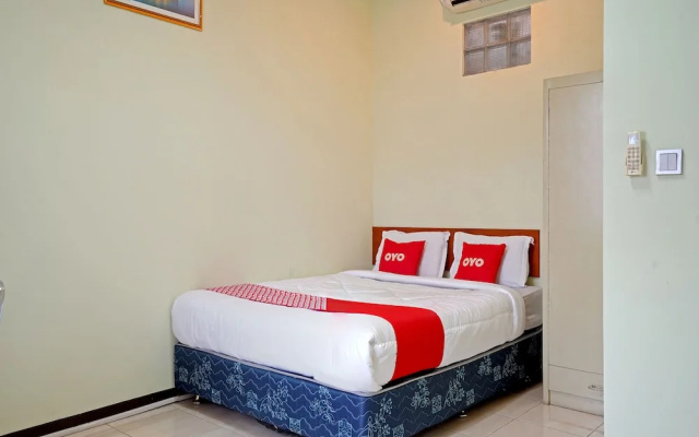 OYO 90836 Bartu Guesthouse