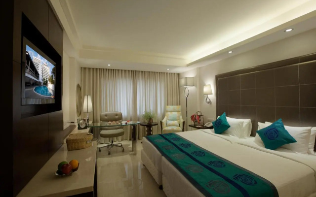 Hotel Savera