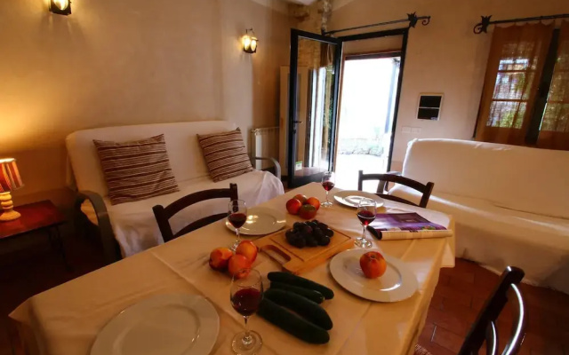 Agriturismo Near Lake Trasimeno With Pool