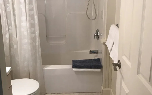 Harbour View Suites