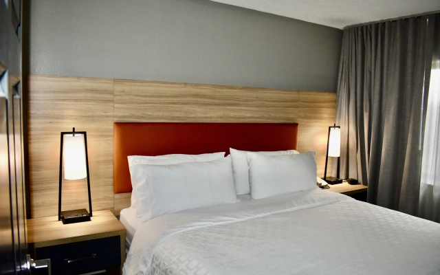 Candlewood Suites Indianapolis Downtown Medical District by IHG