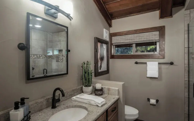 Moon Mountain Escape by Ruidoso Vacation Rentals