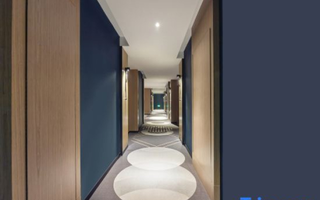 Mandala Hotel (Yizhou Bus Terminal Hechi University)
