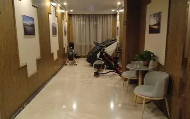 Xinjinjiang Boutique Hotel