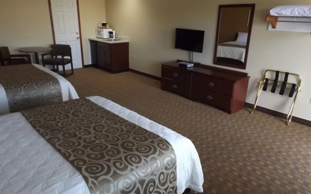 GuestHouse Inn & Suites Montesano