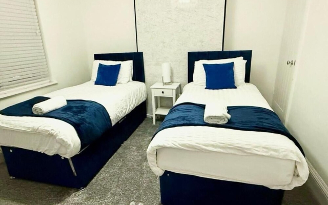 Cozy Haven Near Glenfield & LRI Hospitals
