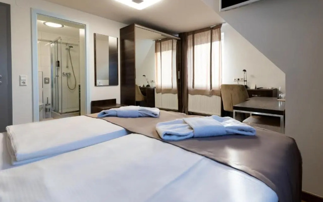 Hotel Myrsini