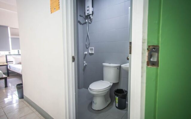 Mad Monkey Cebu City - Adults Only