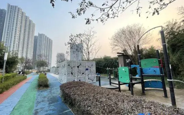 Zhefan Homestay (Longhu High tech Tianjie Branch)
