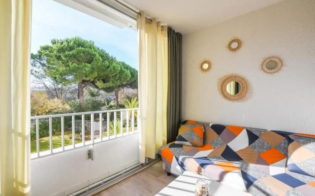 Grand Studio lumineux, piscine, quartier authentique