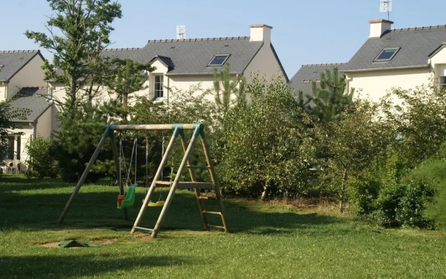 Pleasant Breton Holiday Home Near the bay of Douarnenez