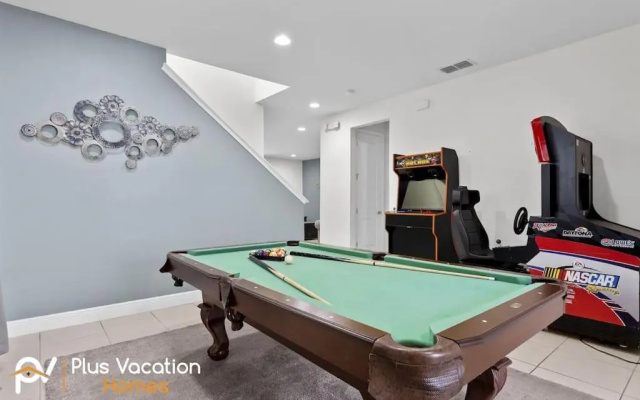 320-Luxury Villa w POOL&Hot Tub