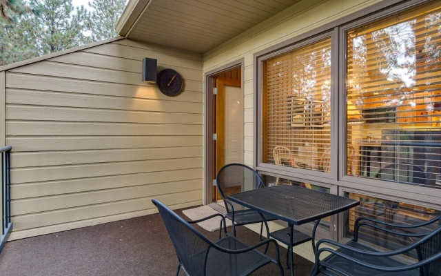 Ski House 255
