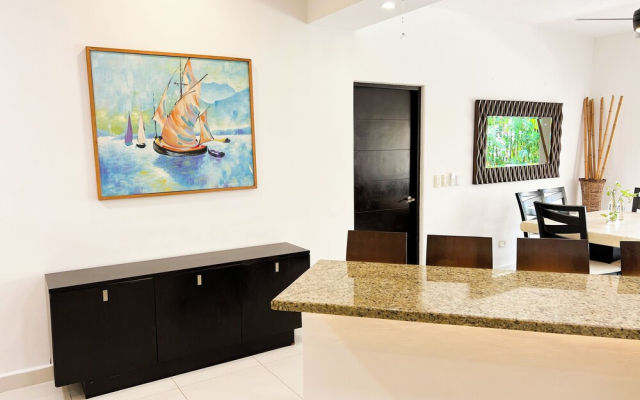 Relajate hermoso jardín y 2 piscinas