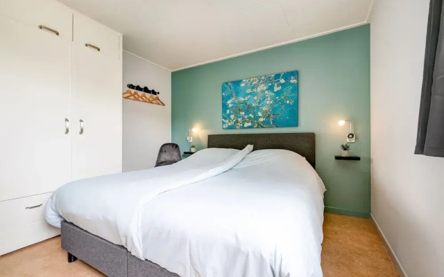 Elegant Chalet in Anjum near Lauwersmeer Lake