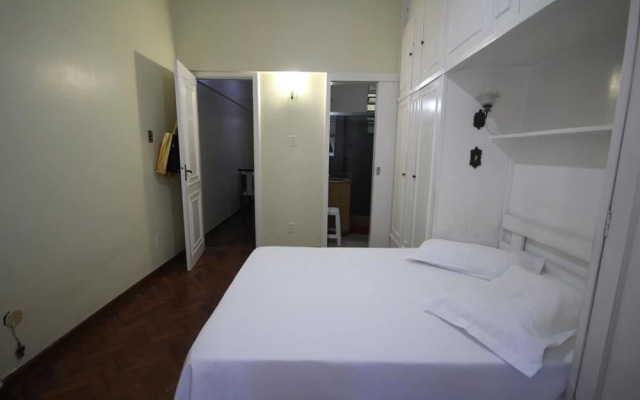 GoHouse Constante 702