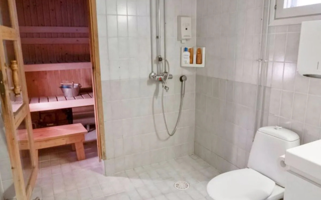 Lomakatti 10b