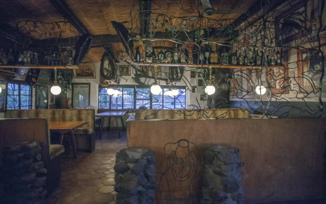 Nona Lodge