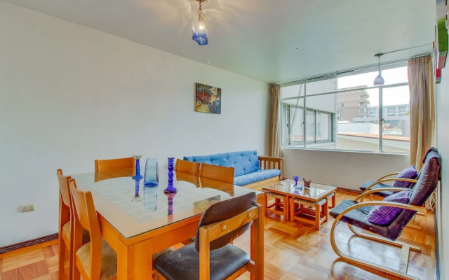 Departamento Amplio en Calle Libertad
