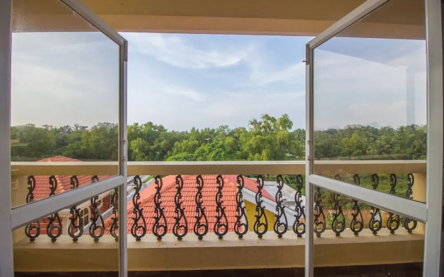 OYO 19954 Home Breezy 2BHK Fatrade