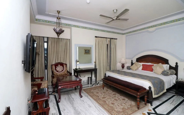 Oyo 25046 Hotel The Orient Taj