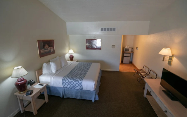 Whites City Resort