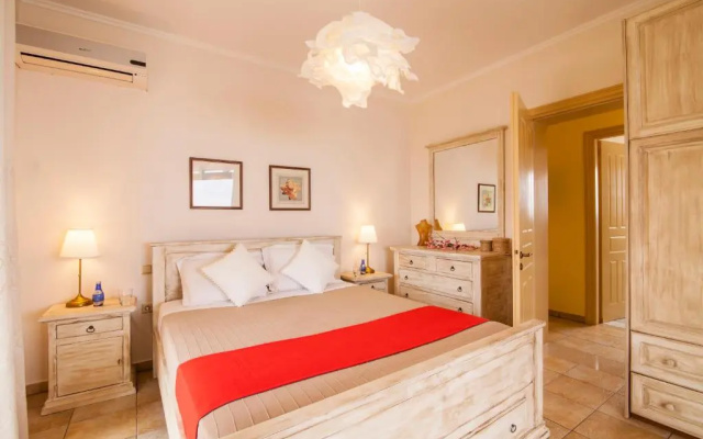 Beachfront Villa Victoras