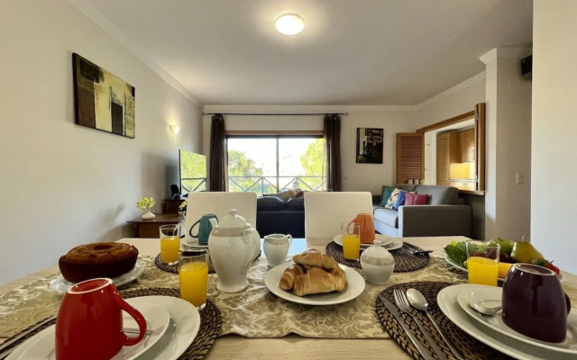 Albufeira Modern 4 With Pool by Homing