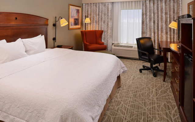 Hampton Inn by Hilton Litchfield
