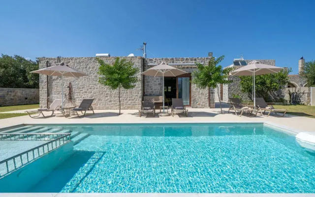 Villa Liatiko With Private Pool