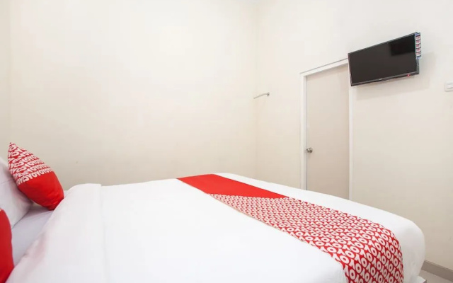 Oyo 1295 Linns Family Residence