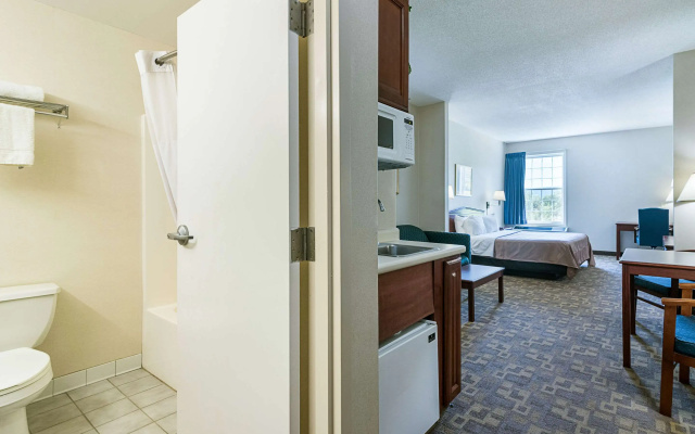 Quality Inn & Suites Schoharie near Howe Caverns
