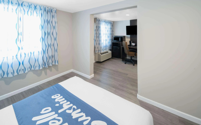 Days Inn by Wyndham Galt/Elk Grove South